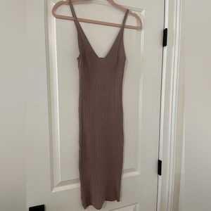 Dusty pink midi dress, size small, like new